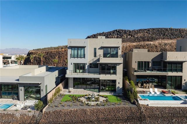 577 Overlook Rim Drive, Henderson, NV 89012