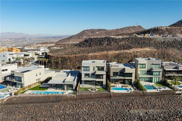 577 Overlook Rim Drive, Henderson, NV 89012