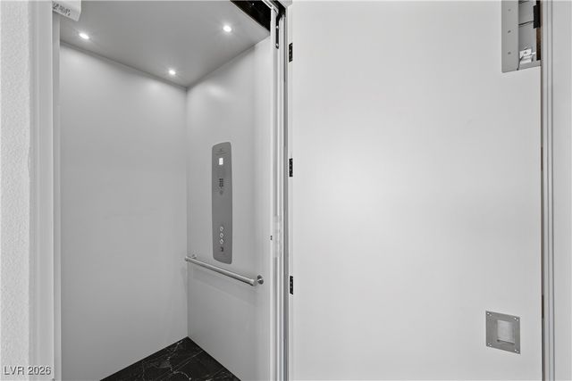 577 Overlook Rim Drive, Henderson, NV 89012