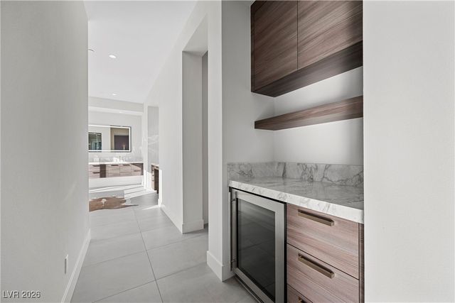 577 Overlook Rim Drive, Henderson, NV 89012