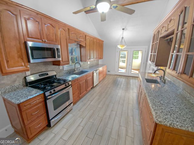 7185 Meadowsweet Trace, Roswell, GA 30076