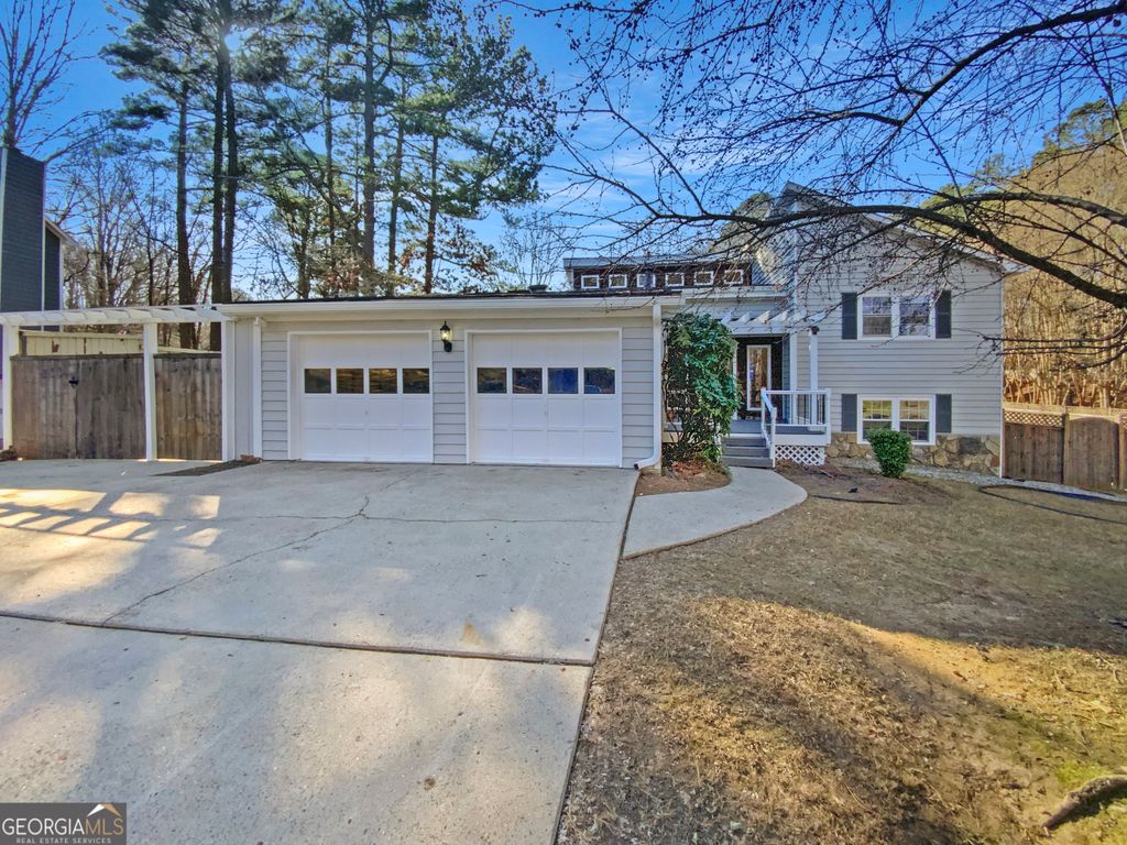 7185 Meadowsweet Trace, Roswell, GA 30076