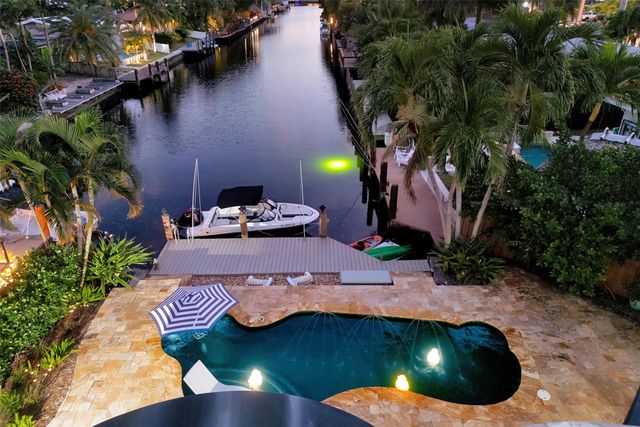 1500 NE 24th St, Wilton Manors, FL 33305