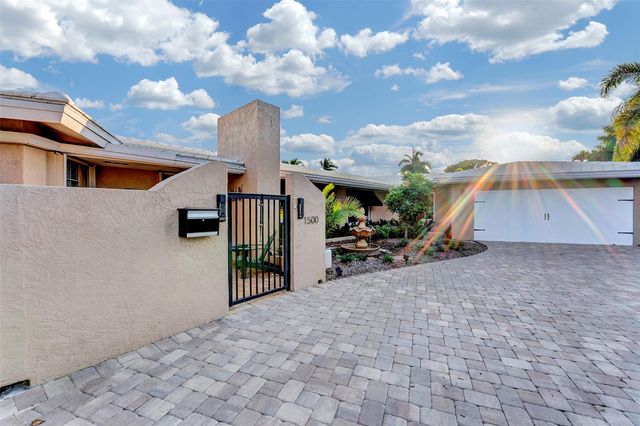 1500 NE 24th St, Wilton Manors, FL 33305