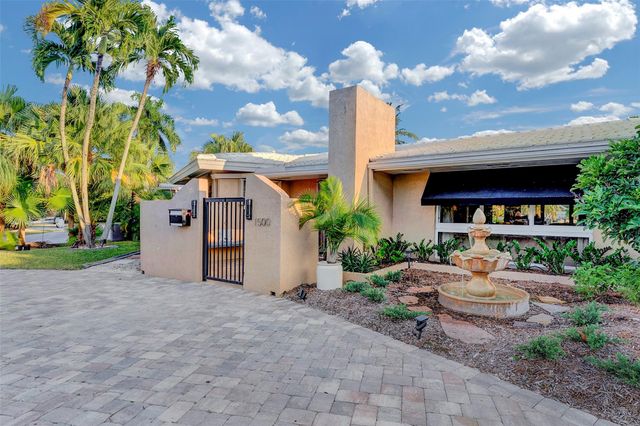 1500 NE 24th St, Wilton Manors, FL 33305