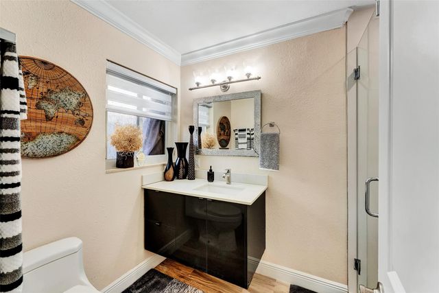 1500 NE 24th St, Wilton Manors, FL 33305