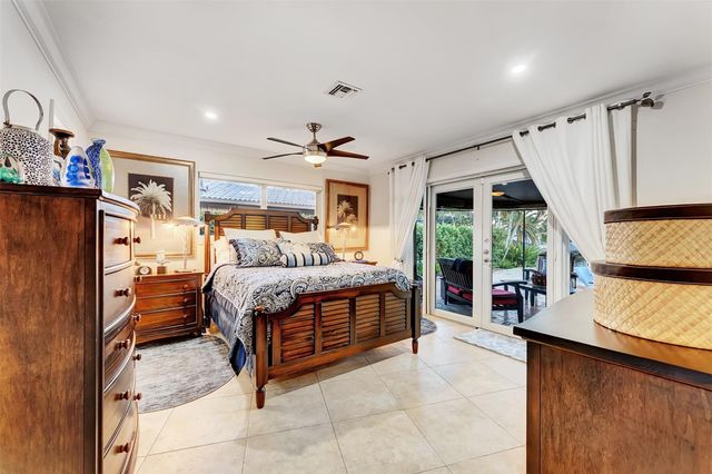 1500 NE 24th St, Wilton Manors, FL 33305