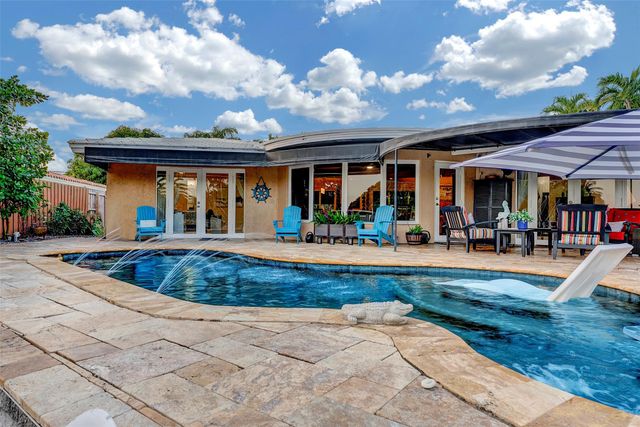 1500 NE 24th St, Wilton Manors, FL 33305