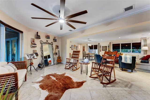 1500 NE 24th St, Wilton Manors, FL 33305