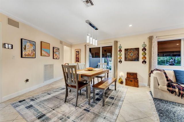 1500 NE 24th St, Wilton Manors, FL 33305