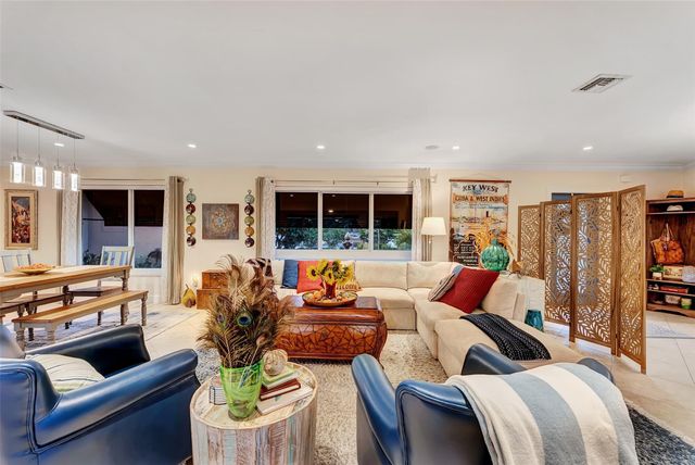 1500 NE 24th St, Wilton Manors, FL 33305