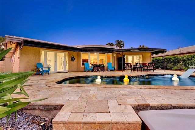 1500 NE 24th St, Wilton Manors, FL 33305