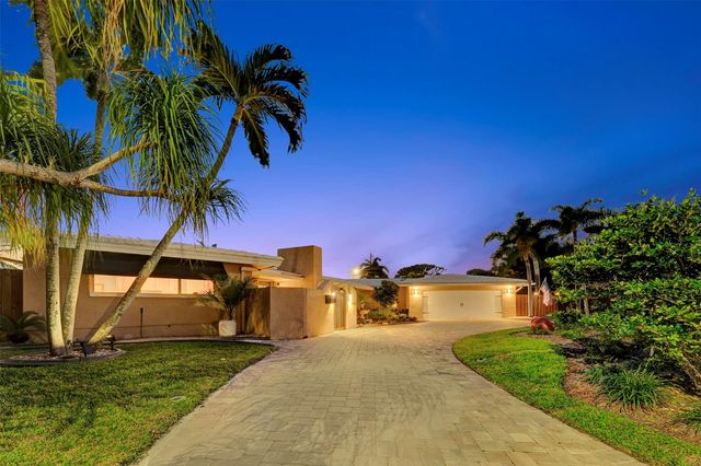 1500 NE 24th St, Wilton Manors, FL 33305