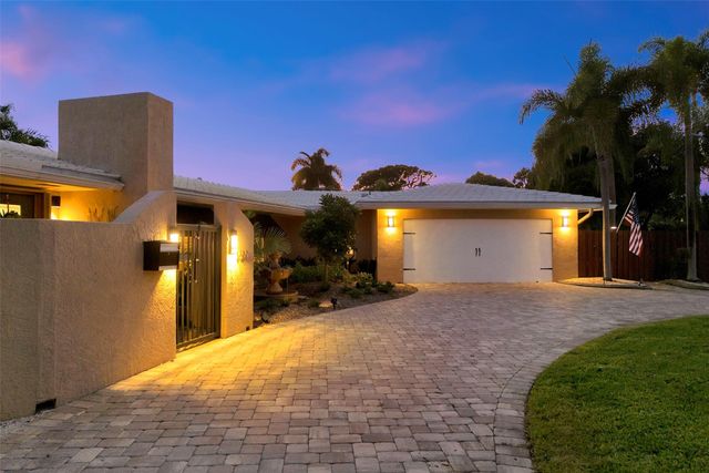 1500 NE 24th St, Wilton Manors, FL 33305