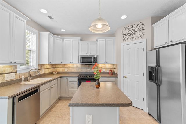 333 Green Creek Bay Circle, Murrells Inlet, SC 29576