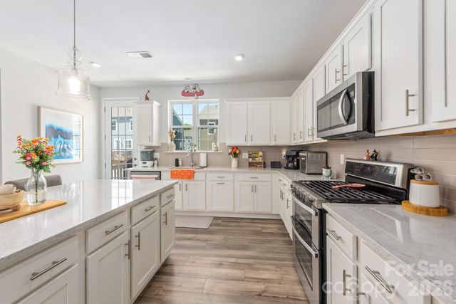 4358 Reed Creek Drive, Sherrills Ford, NC 28673