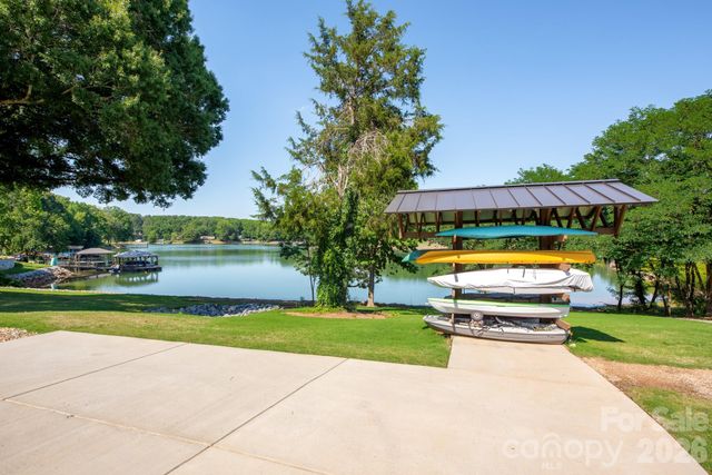 4358 Reed Creek Drive, Sherrills Ford, NC 28673
