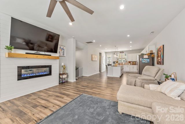 4358 Reed Creek Drive, Sherrills Ford, NC 28673