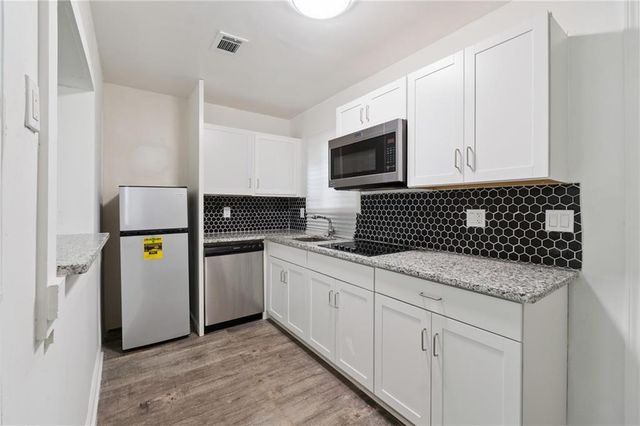 1098 Smith SW Street B, Atlanta, GA 30310