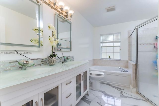 17996 N 42nd Rd N, Loxahatchee, FL 33470