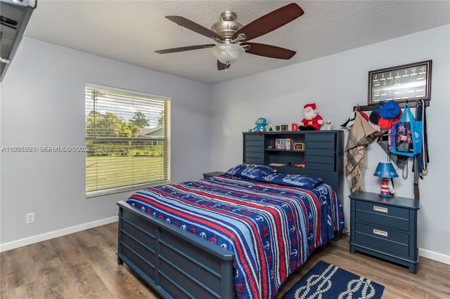 17996 N 42nd Rd N, Loxahatchee, FL 33470