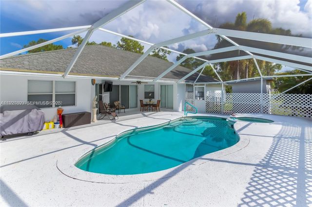 17996 N 42nd Rd N, Loxahatchee, FL 33470