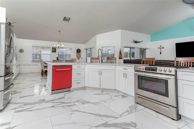 17996 N 42nd Rd N, Loxahatchee, FL 33470