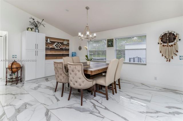 17996 N 42nd Rd N, Loxahatchee, FL 33470