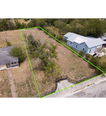 Lot 7 W Seideman ST, Seguin, TX 78155