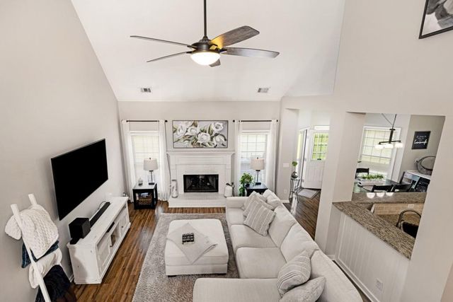1574 Ember Oaks Circle, Powder Springs, GA 30127