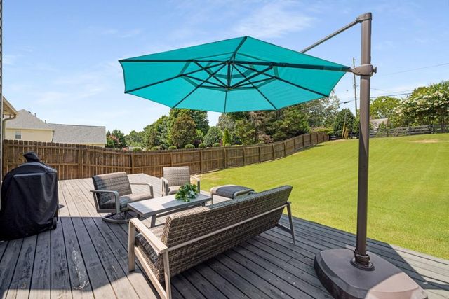 1574 Ember Oaks Circle, Powder Springs, GA 30127