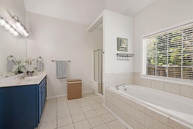 1574 Ember Oaks Circle, Powder Springs, GA 30127