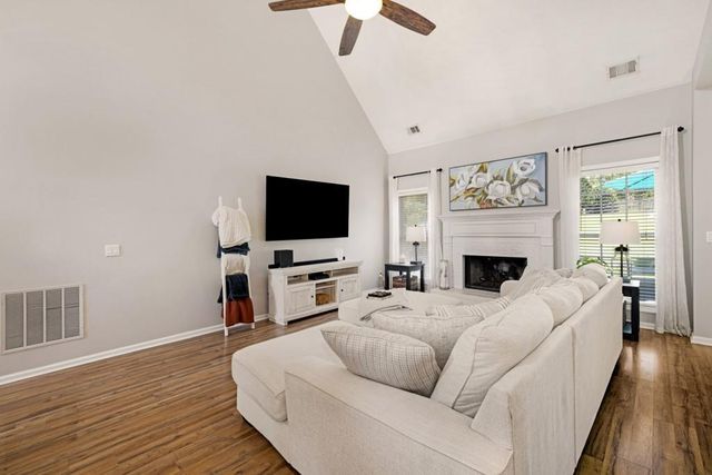 1574 Ember Oaks Circle, Powder Springs, GA 30127