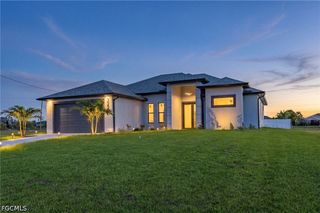 3227 NE 13th PL, Cape Coral, FL 33909