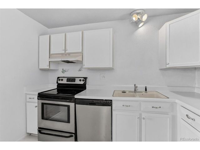 2117 S Wadsworth Blvd, Lakewood, CO 80227