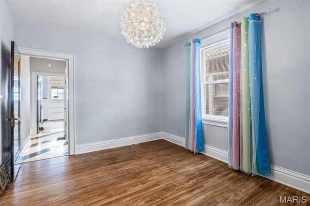 6242 Marmaduke Avenue, St Louis, MO 63139