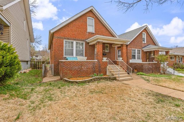 6242 Marmaduke Avenue, St Louis, MO 63139