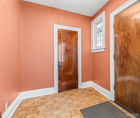 6242 Marmaduke Avenue, St Louis, MO 63139