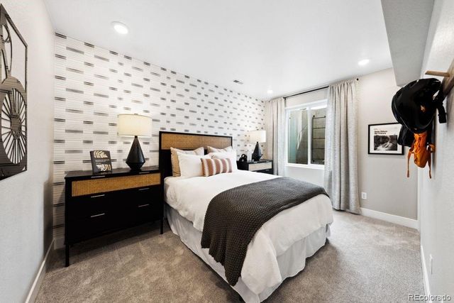 8776 Whiteclover Street, Littleton, CO 80125