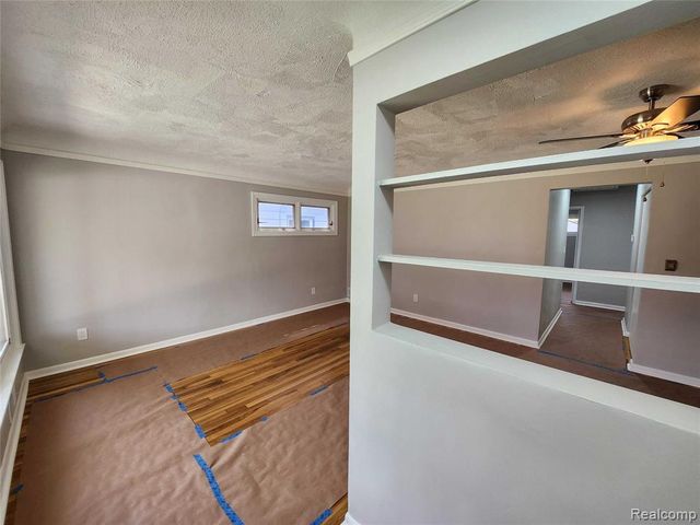 24593 Rosalind Avenue, Eastpointe, MI 48021