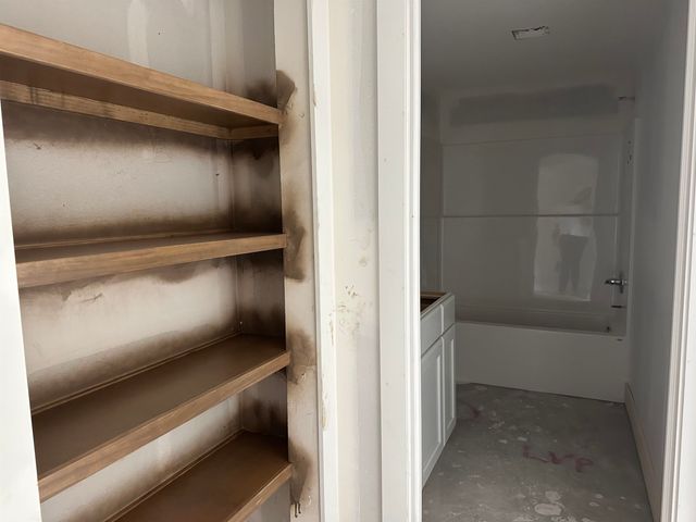 4411 N Grey Meadows Ct, Maize, KS 67101