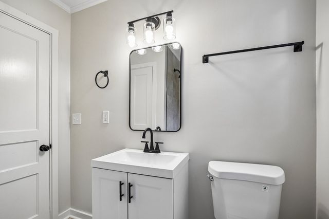 209 Ridgeway Dr, Nashville, TN 37214
