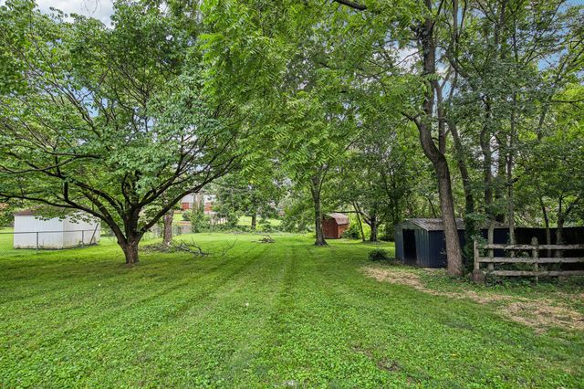 209 Ridgeway Dr, Nashville, TN 37214