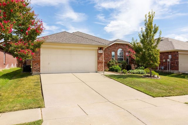 12136 Lamington Drive, Fort Worth, TX 76244