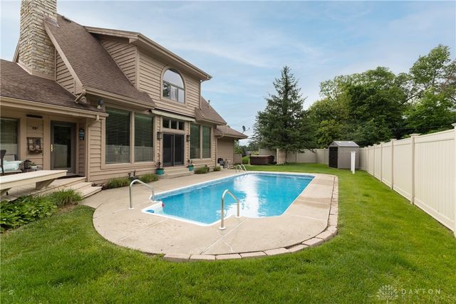 1000 Echo Lake Drive, Piqua, OH 45356