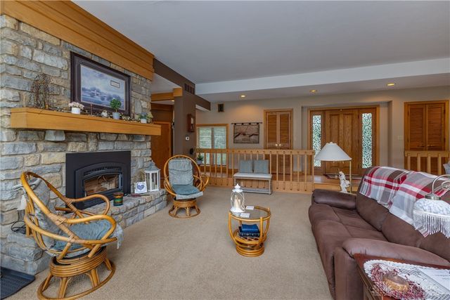 1000 Echo Lake Drive, Piqua, OH 45356