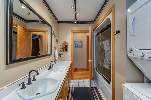 1000 Echo Lake Drive, Piqua, OH 45356