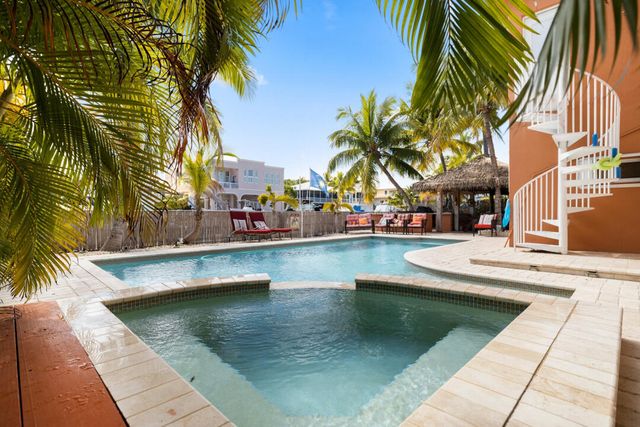 S 23 Exuma Road, Key Largo, FL 33037