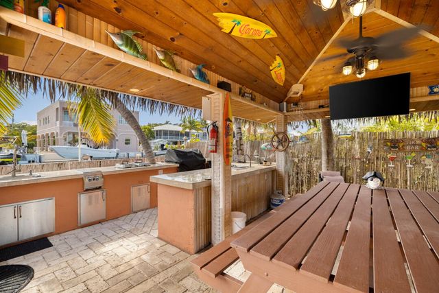S 23 Exuma Road, Key Largo, FL 33037
