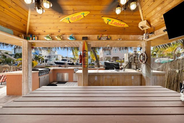 S 23 Exuma Road, Key Largo, FL 33037